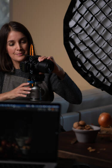 Solli Kanini - BTS with the 50mm f/1.8 S